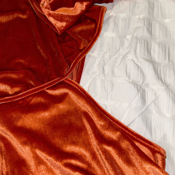 One sleeve dress. Burnt orange - Picture 4 of 5